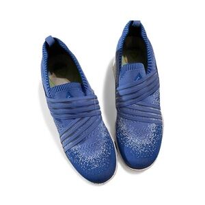 Stylish Blue Knit Slip-On Mules